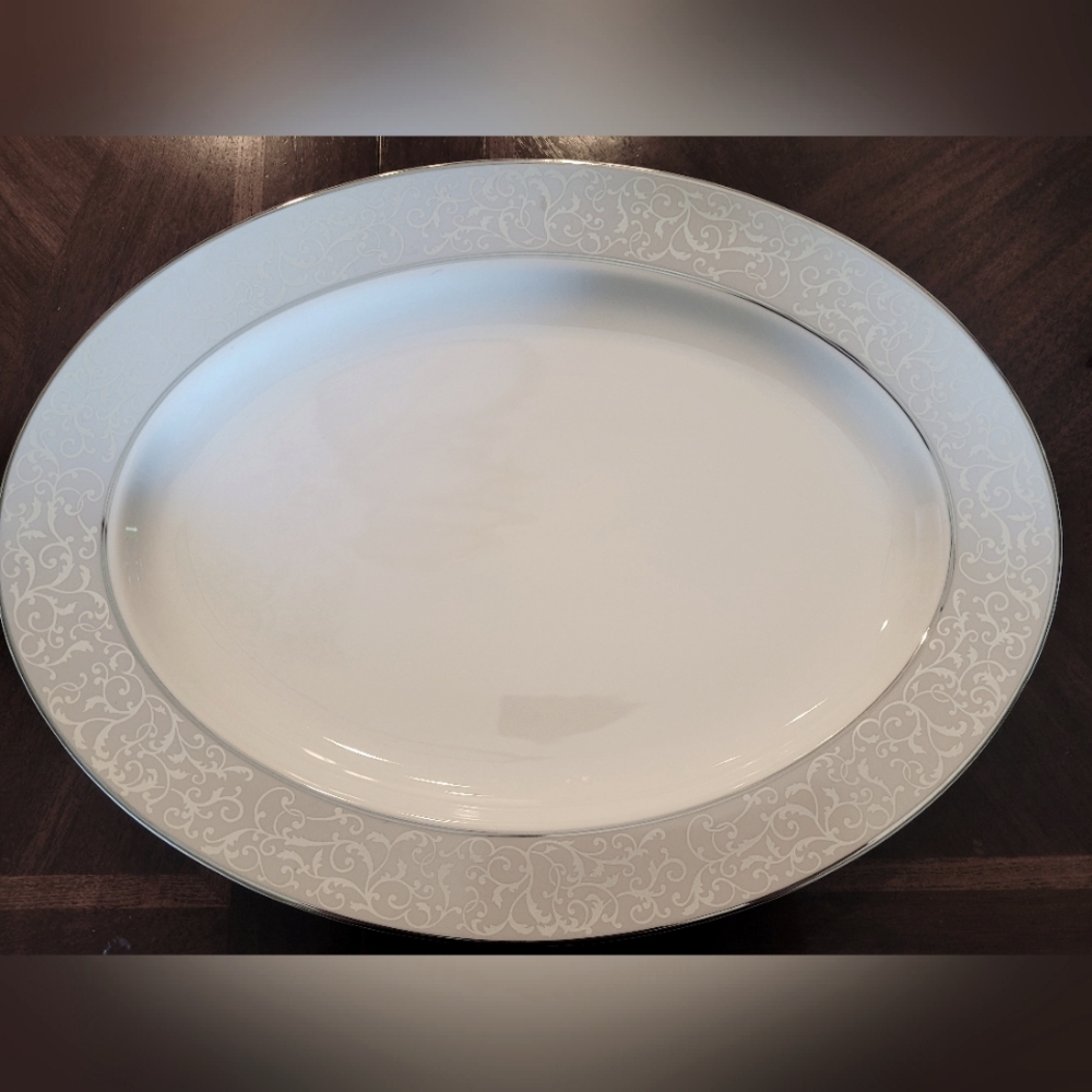 Mikasa L3438 Parchment Dinnerware Collection- lg oval serving platter 15.5x 11.5